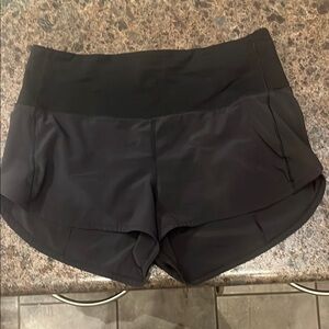Lululemon Athletica Black Athletic Shorts Lightweight Performance size 8